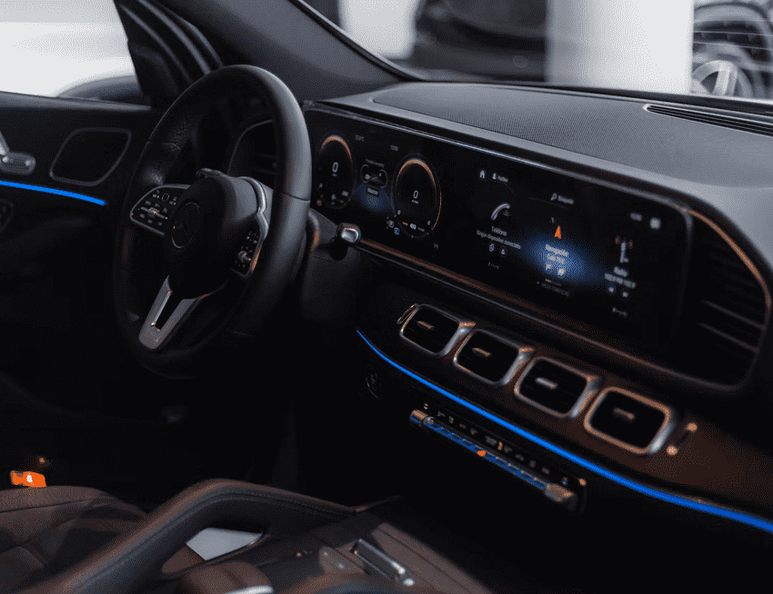 mercedes-c-class-slide3.png